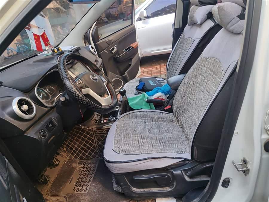 SWM X3 2019 imagen de coche #18