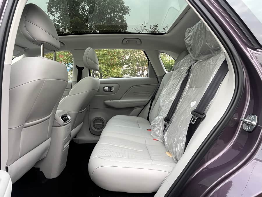 零跑汽车 零跑B10 2025 汽车图片 #18