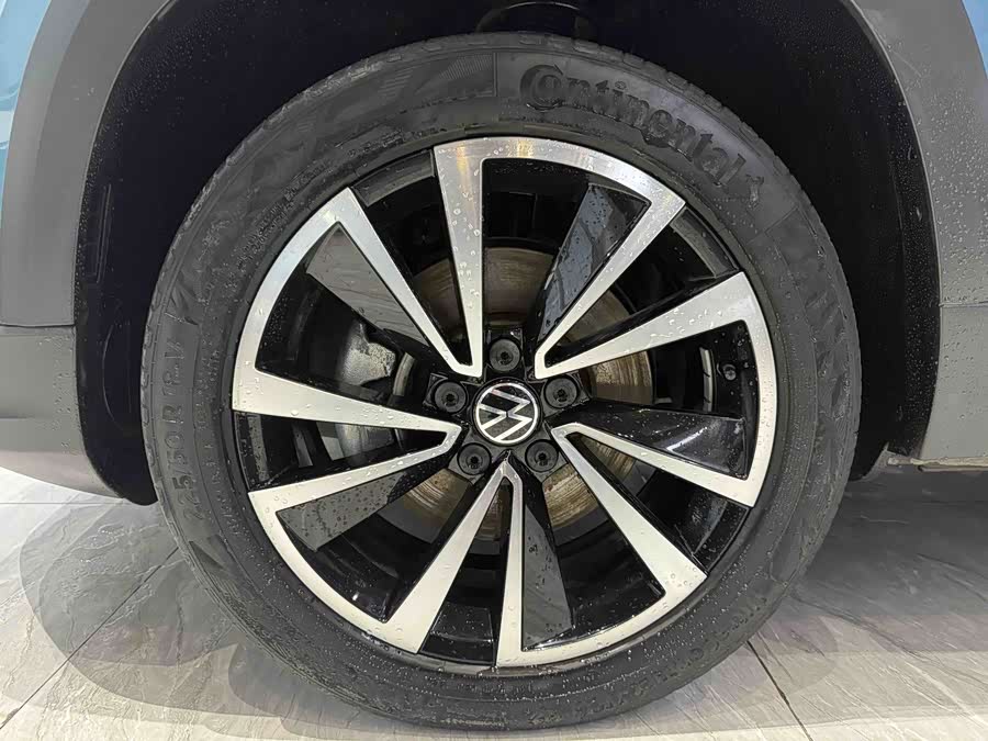 Volkswagen Tharu 2020 car image #18