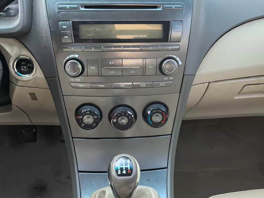 BYD L3 2012 immagine di auto #18