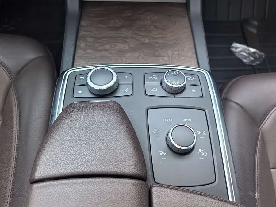 Mercedes-Benz GL Class 2015 #18 Mercedes-Benz GL Class 2015 car image #18