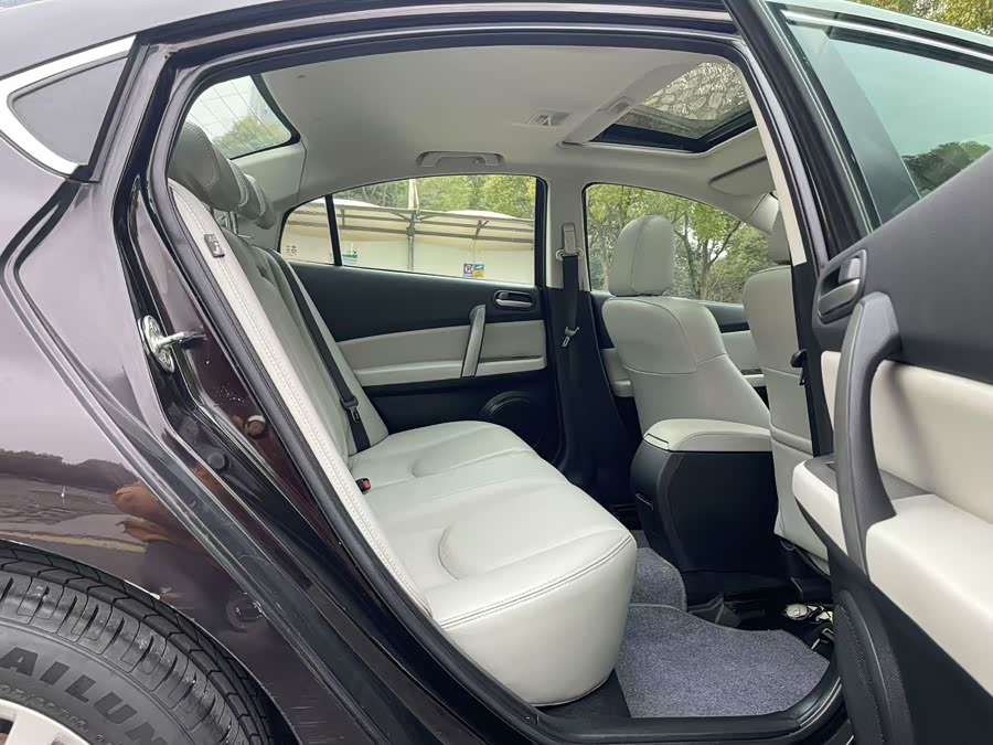 Mazda 6 Atenza 2011 immagine di auto #18