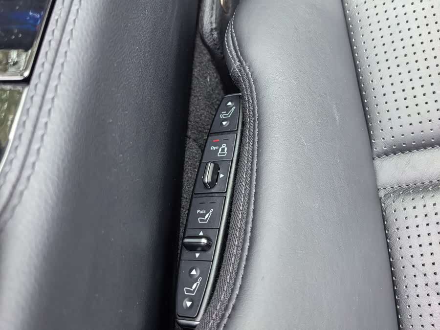 Mercedes-Benz CLS AMG 2017 car image #18