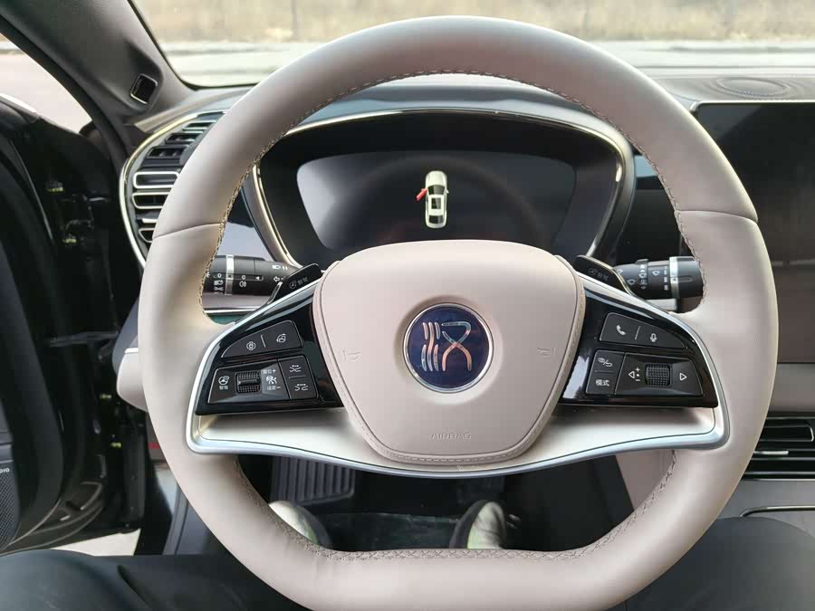 BYD Han 2025 #18 BYD Han 2025 car image #18