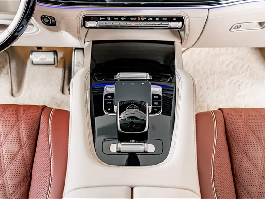 Mercedes-Benz Maybach GLS 2024 car image #18