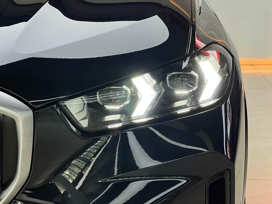 BMW X5 2023 #18 BMW X5 2023 صورة سيارة #18