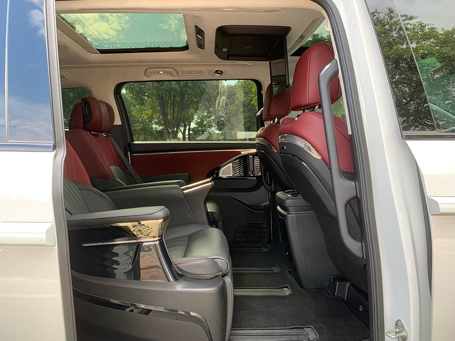 GAC Trumpchi E9 2024 car image #18