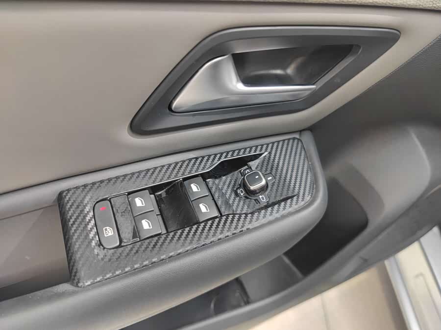 Citroen C5 X 2021 car image #18