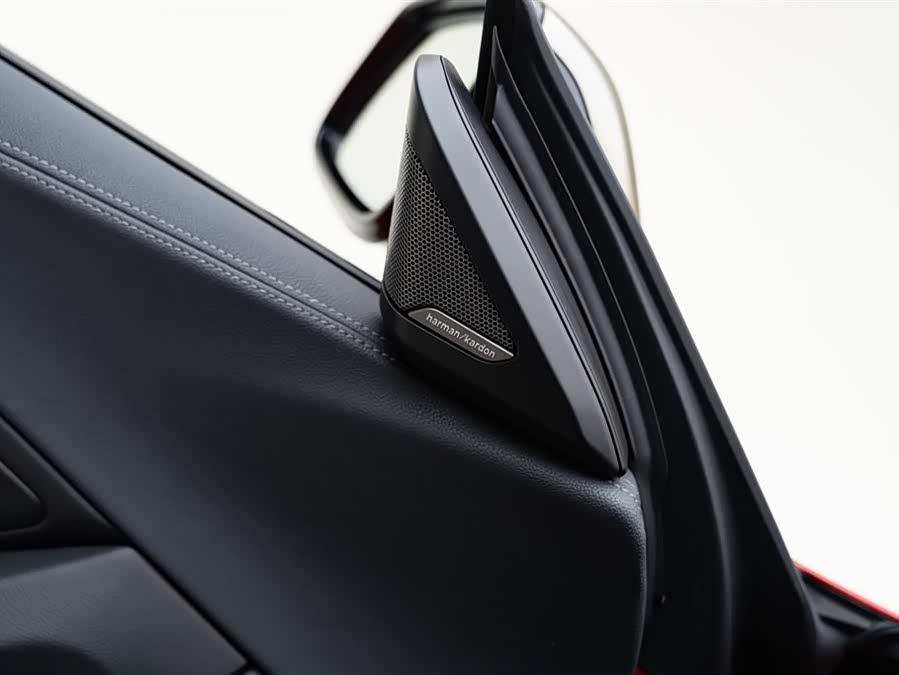 BMW Z4 2019 car image #18