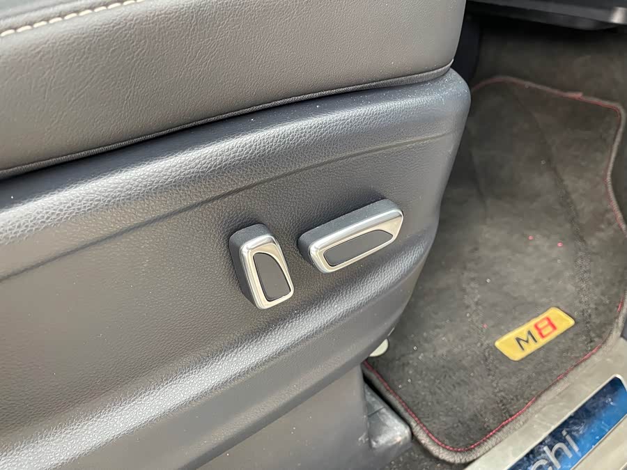 广汽传祺 传祺M8 2022 汽车图片 #18