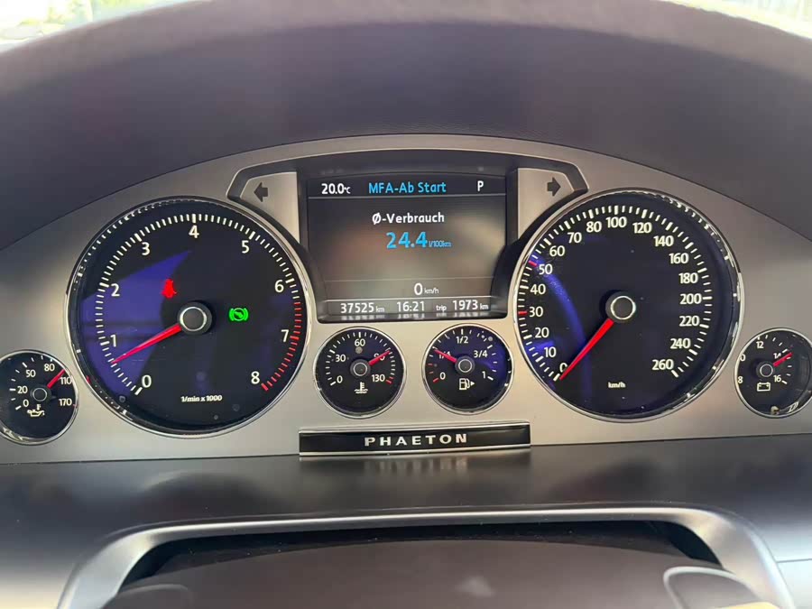 Volkswagen Pheaton 2016 immagine di auto #18