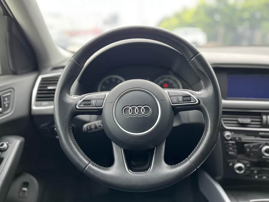 Audi Q5 2014 car image #18