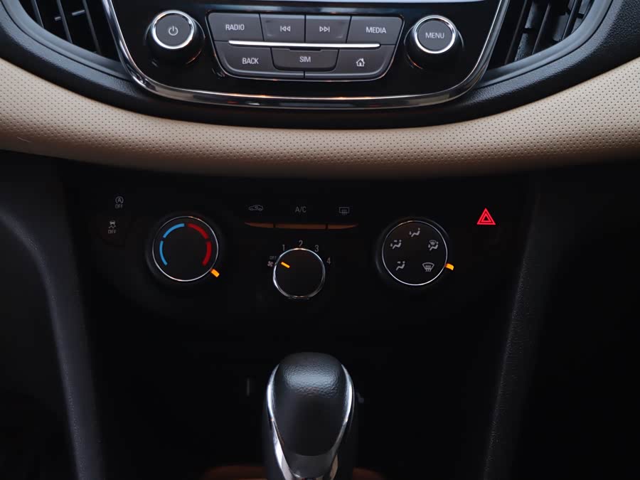 雪佛兰 科鲁泽 2022 汽车图片 #18