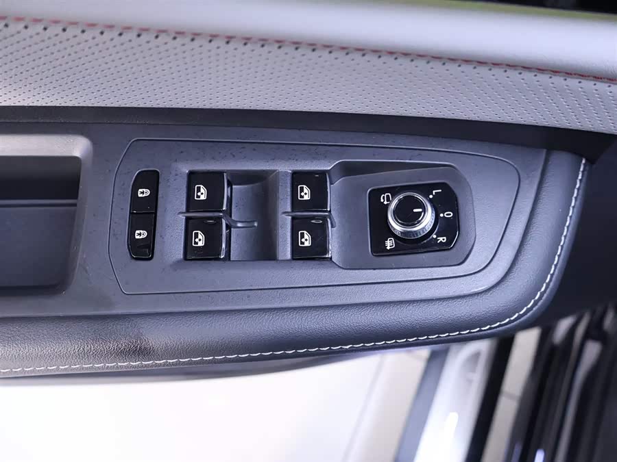 Volkswagen Teramont 2024 car image #18