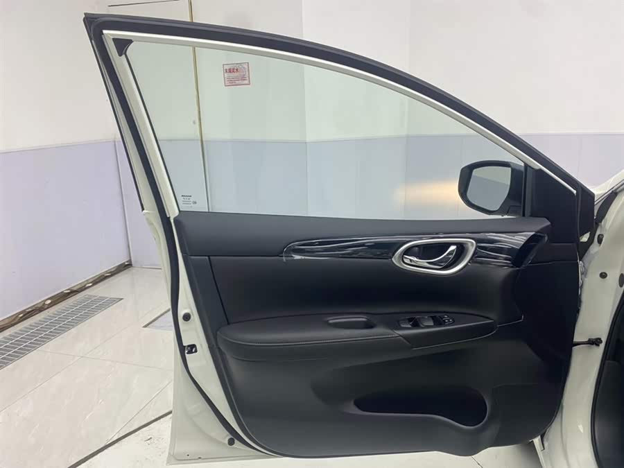Nissan Sylphy car image #18
