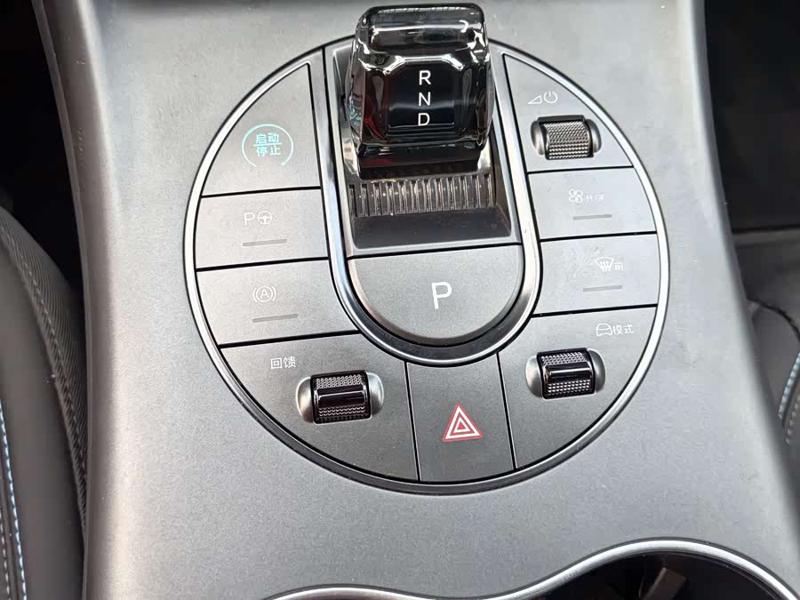 BYD Seal 2025 #18 BYD Seal 2025 صورة سيارة #18