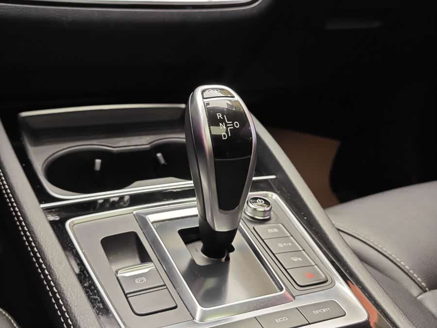 比亚迪 宋MAX新能源 2019 汽车图片 #18