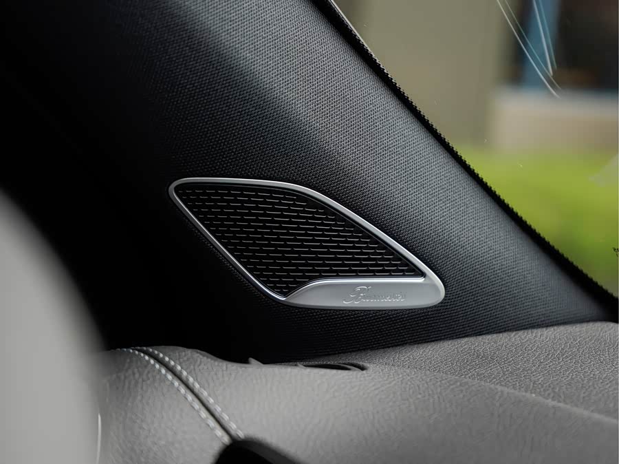 Mercedes-Benz EQB Class 2025 #18 Mercedes-Benz EQB Class 2025 car image #18