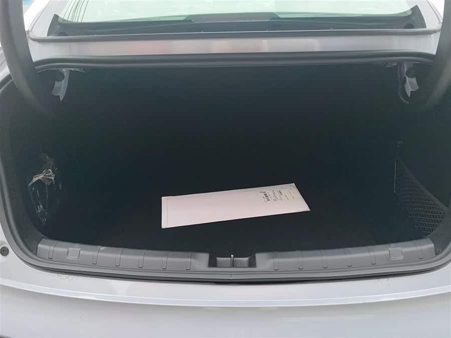 零跑汽车 零跑B01 2025 汽车图片 #18