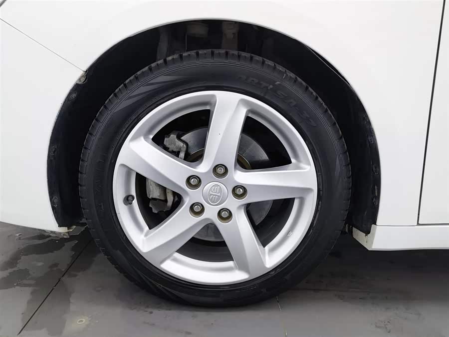 奔腾 奔腾B70 2015 汽车图片 #18