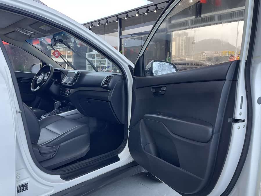 Kia Stonic 2018 image de voiture #18