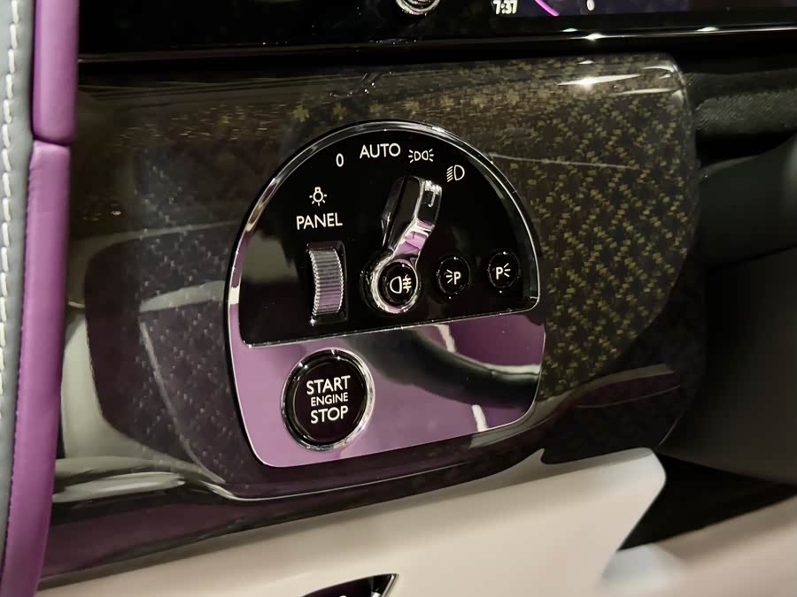 劳斯莱斯 库里南 2025 汽车图片 #18