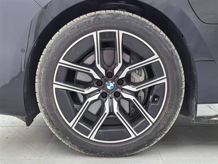 BMW i7 2025 image de voiture #18