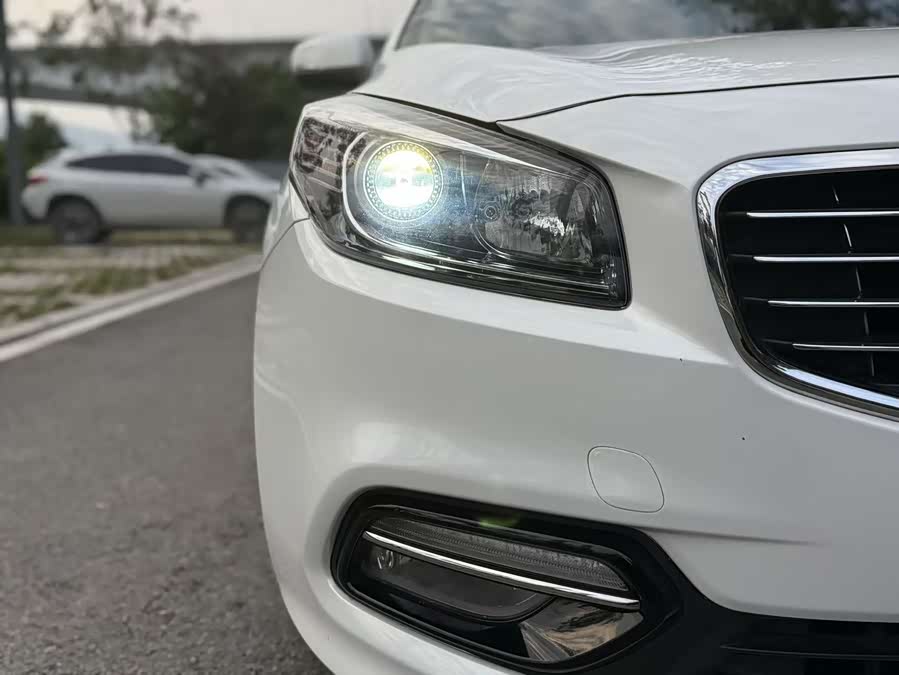 起亚 起亚K4 2016 汽车图片 #18