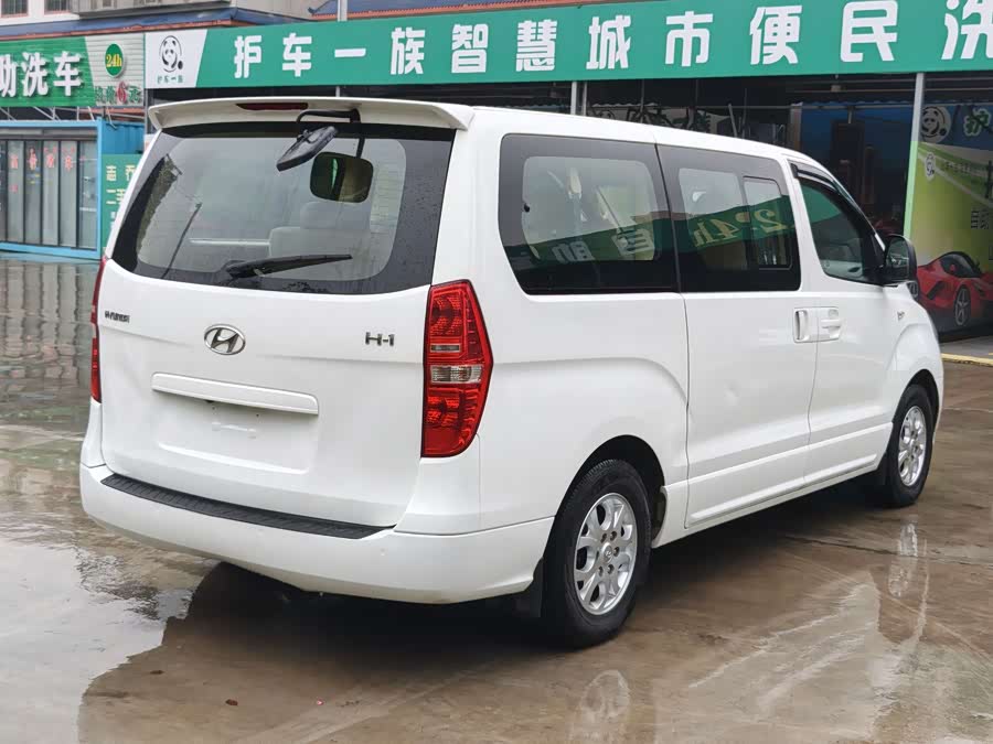 Hyundai H-1 2013 car image #18