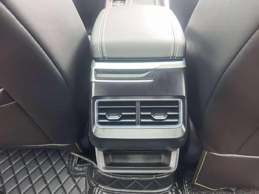 GEELY Preface 2024 car image #18