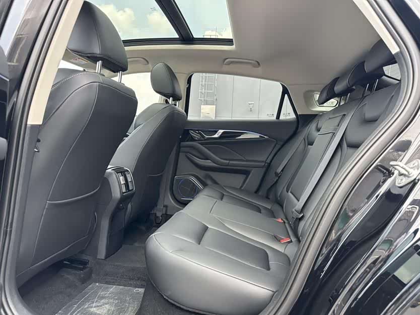 2022 #18 2022 car image #18