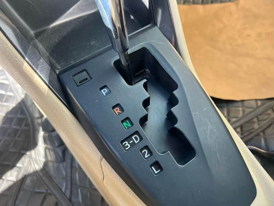 Toyota Vios 2014 immagine di auto #18