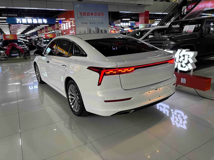 2023 car image #18