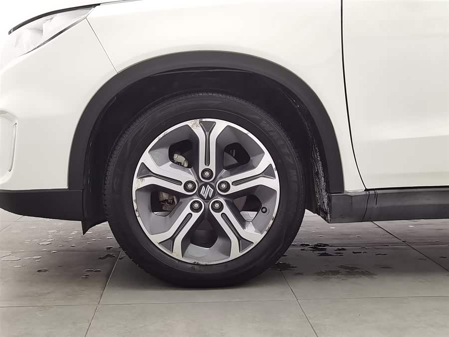 Suzuki Vitara 2017 immagine di auto #18