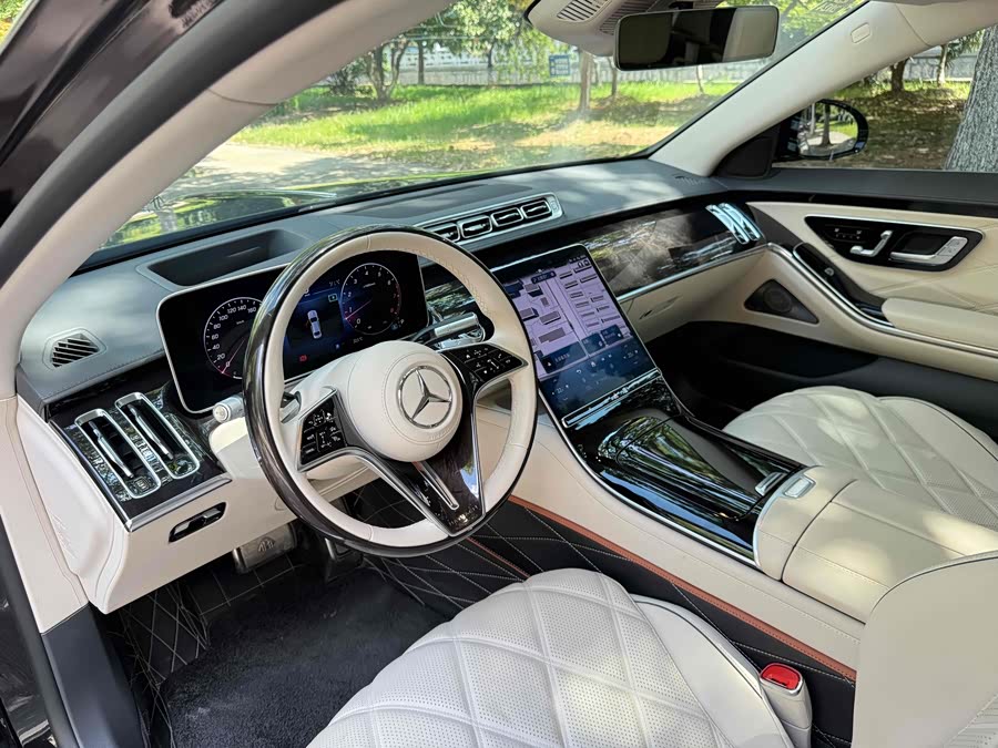 Mercedes-Benz Maybach S Class 2021 car image #18