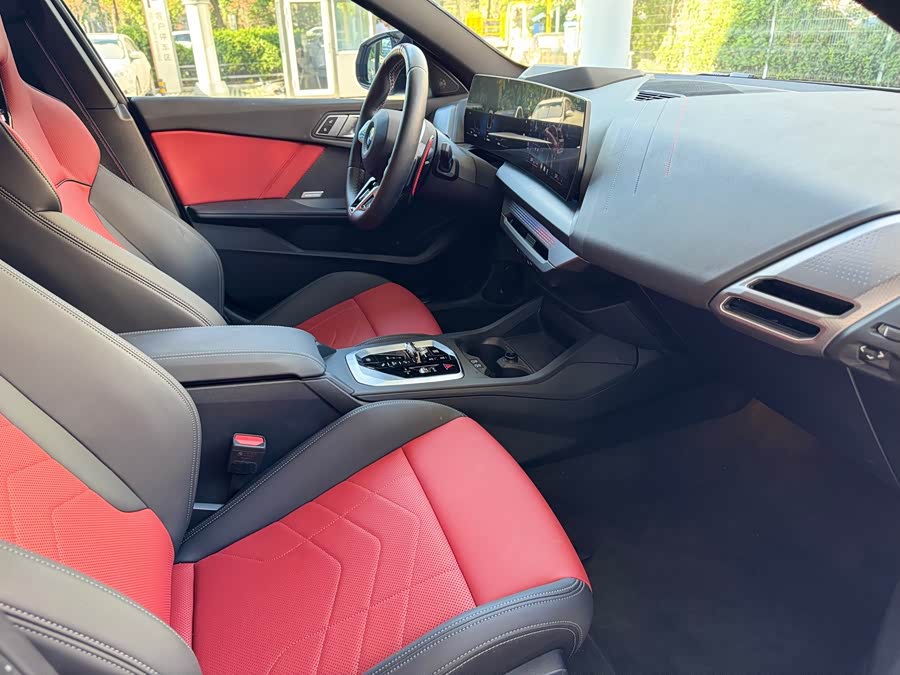 BMW M235L 2025 car image #18