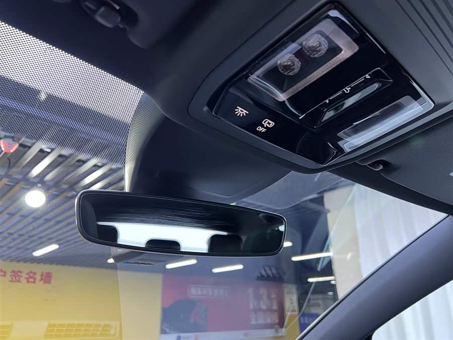 Volkswagen GolfGTI 2025 car image #18