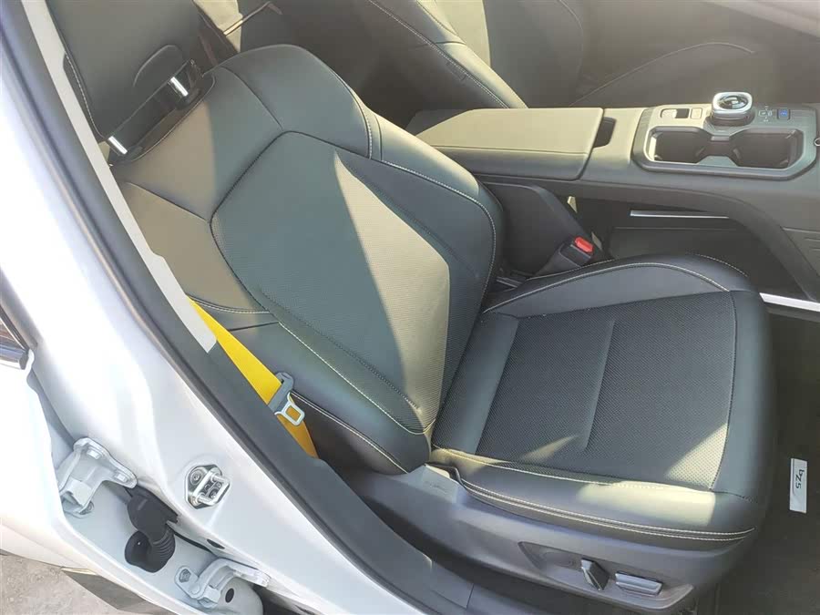 Toyota bZ5 2025 car image #18