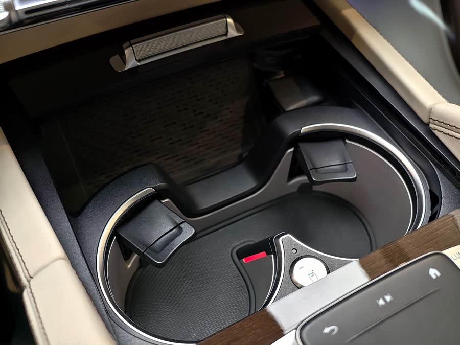 Mercedes-Benz Maybach GLS 2022 car image #18