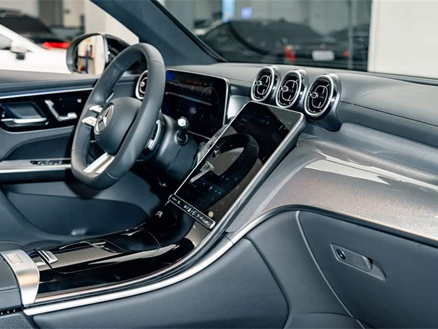 Mercedes-Benz GLC Coupe 2024 #18 Mercedes-Benz GLC Coupe 2024 image de voiture #18