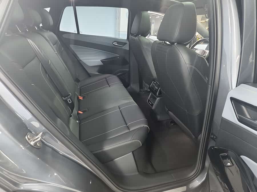 Volkswagen ID.4 X 2024 #18 Volkswagen ID.4 X 2024 car image #18