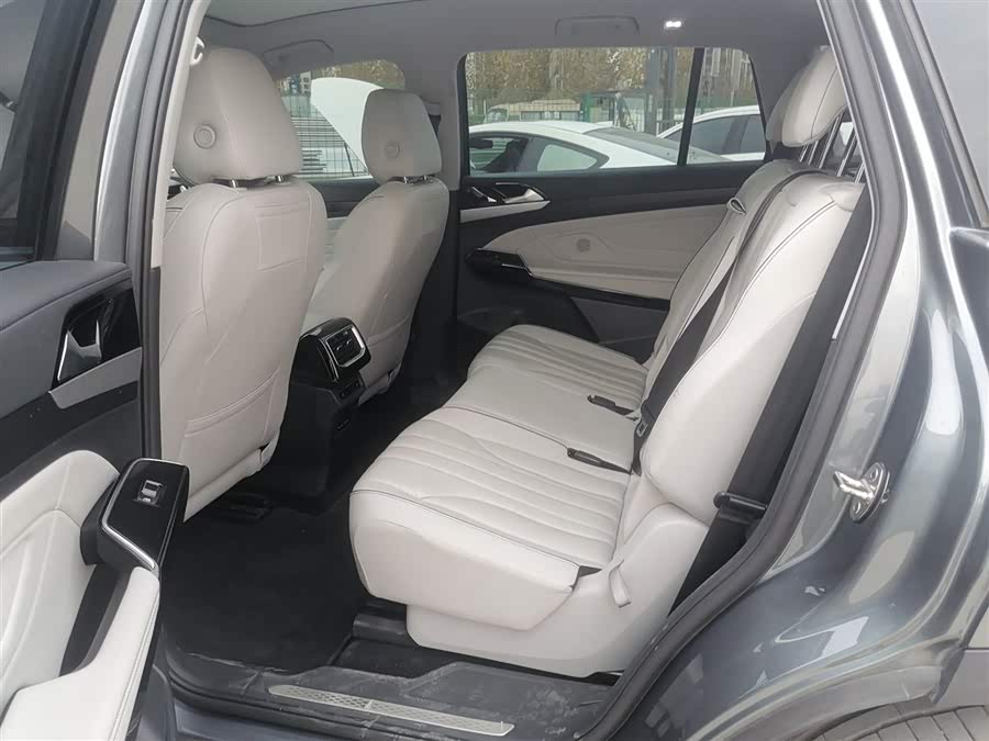 Volkswagen ID.6 X 2021 #18 Volkswagen ID.6 X 2021 immagine di auto #18