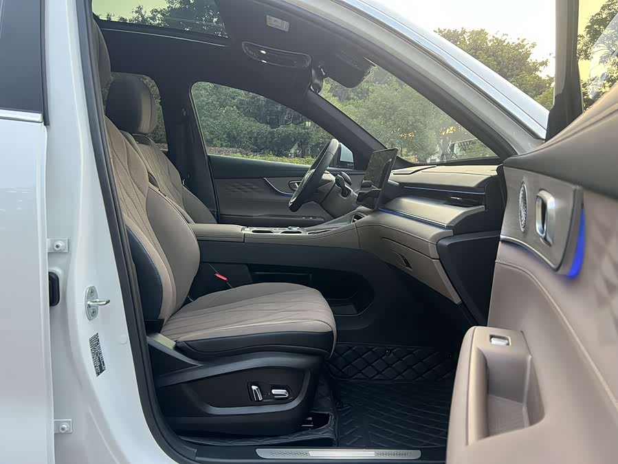 Chery Tiggo 8 Plus 2024 image de voiture #18