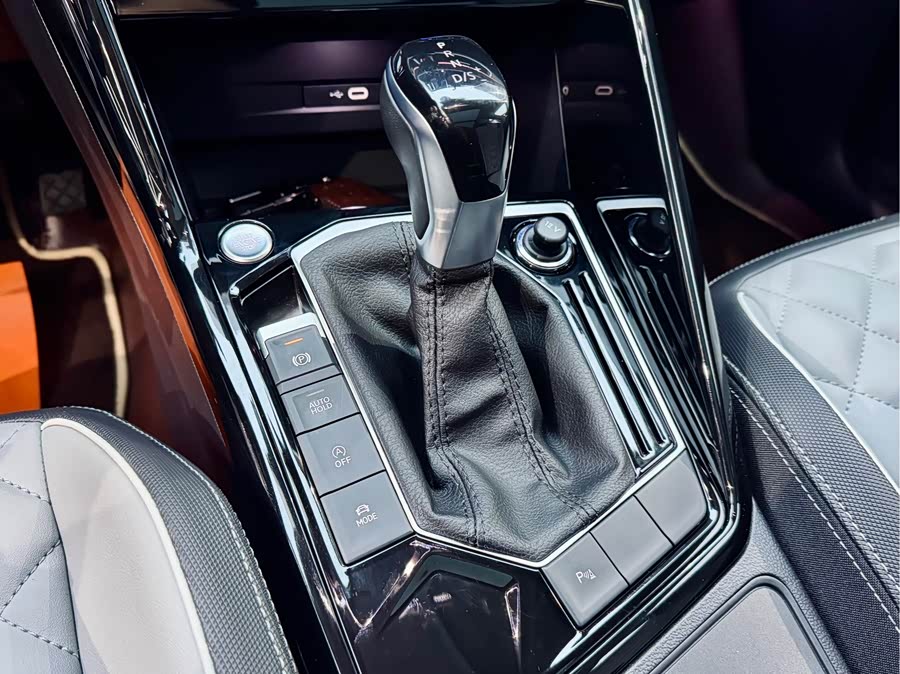 Volkswagen Tayron 2023 #18 Volkswagen Tayron 2023 immagine di auto #18