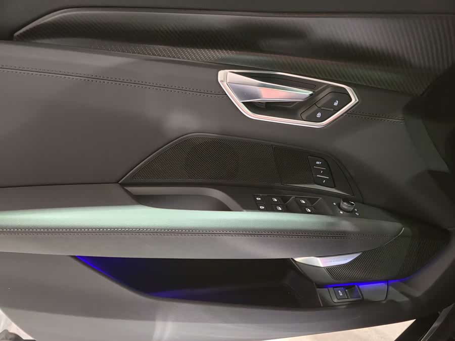 Audi e-tron GT 2024 #18 Audi e-tron GT 2024 car image #18