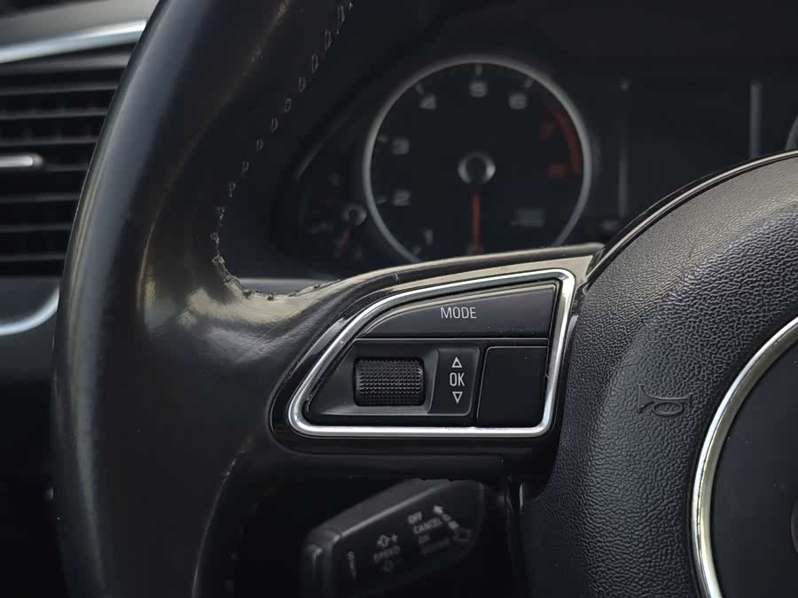 Audi Q5 2015 car image #18