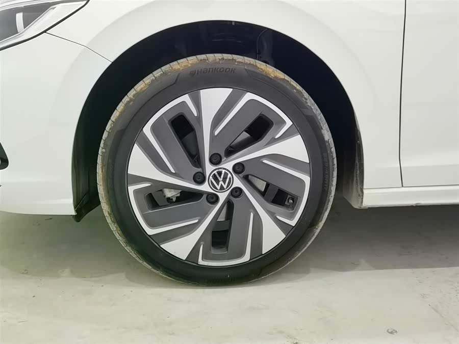 Volkswagen Bora 2023 car image #18