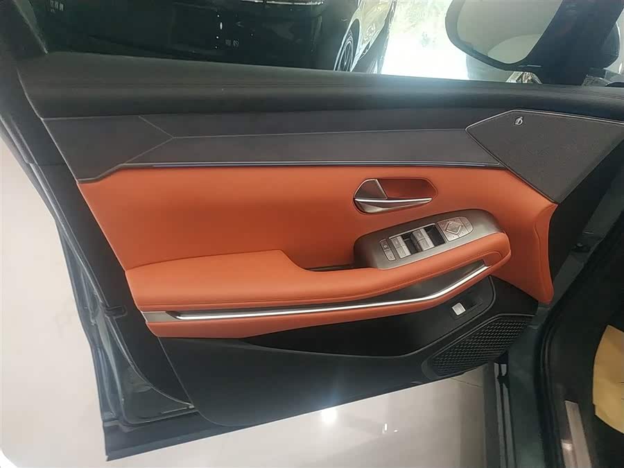 BYD Tang L 2025 #18 BYD Tang L 2025 car image #18
