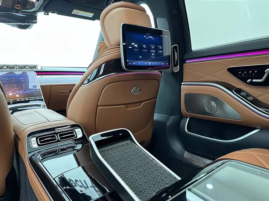 Mercedes-Benz Maybach S Class 2021 car image #18