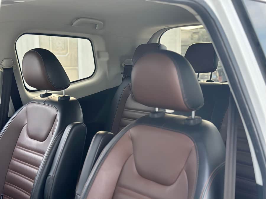 Forthing SX6 2018 #18 Forthing SX6 2018 imagen de coche #18